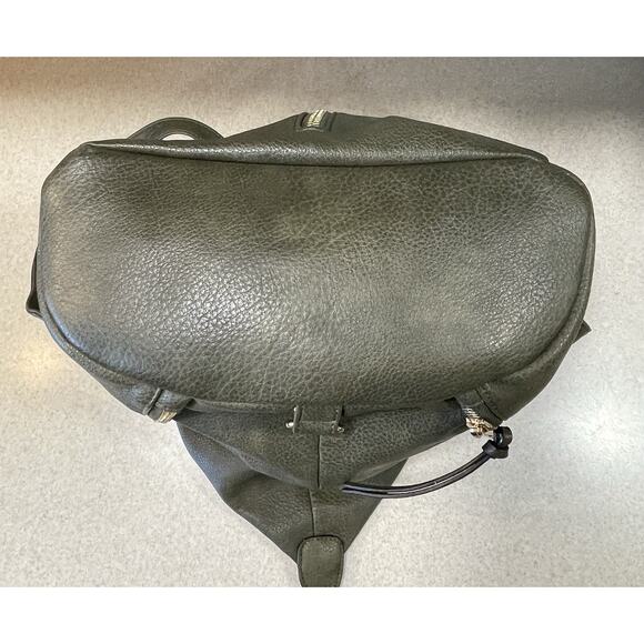 Sondra Roberts Squared Pebbled Green Backpack Bag Purse Casual Vegan Leather EUC - Picture 8 of 12